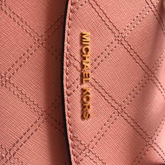 Mk Purse - Picture 3 of 6